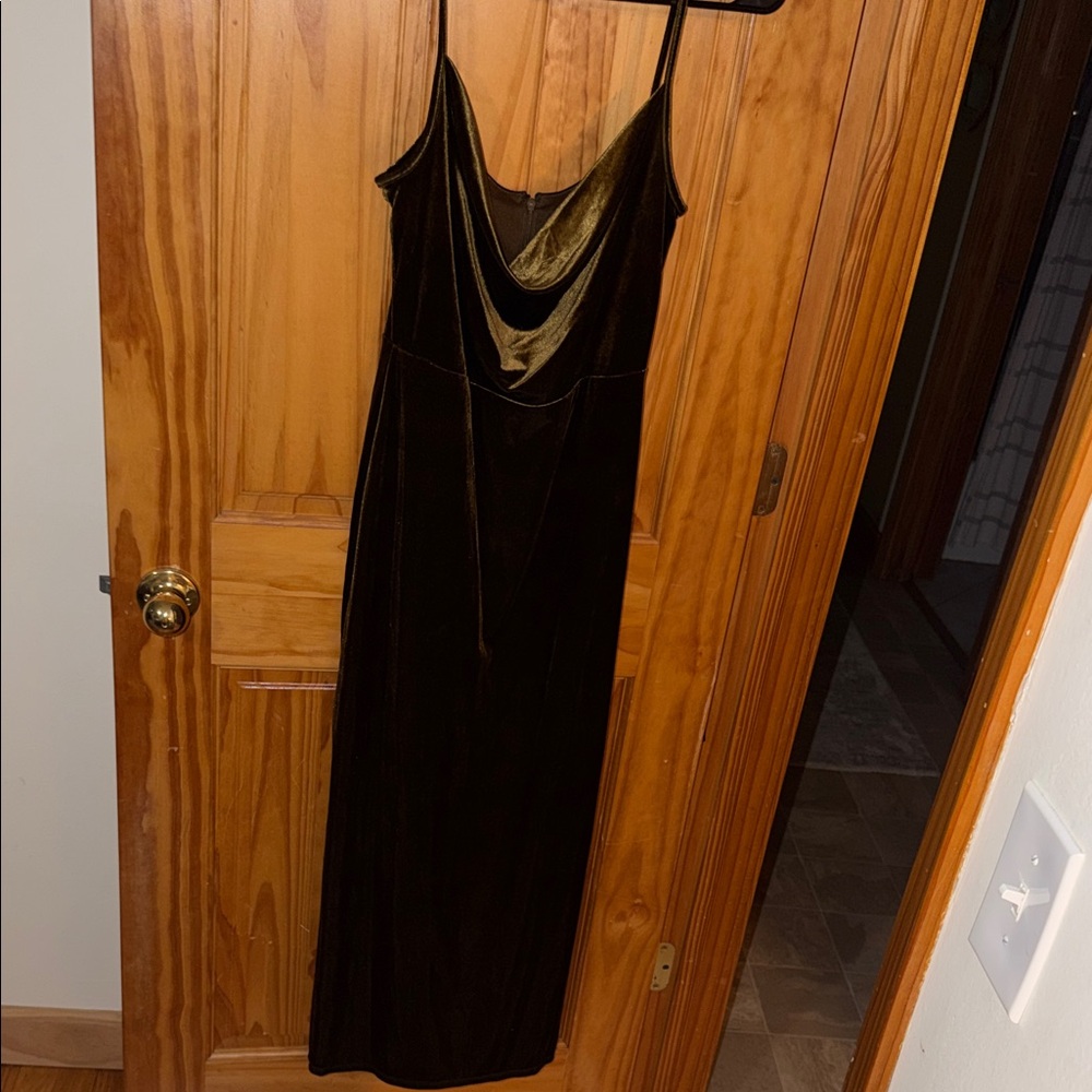 Taylor Olive Green Velvet Midi Slip Dress - Picture 3 of 4